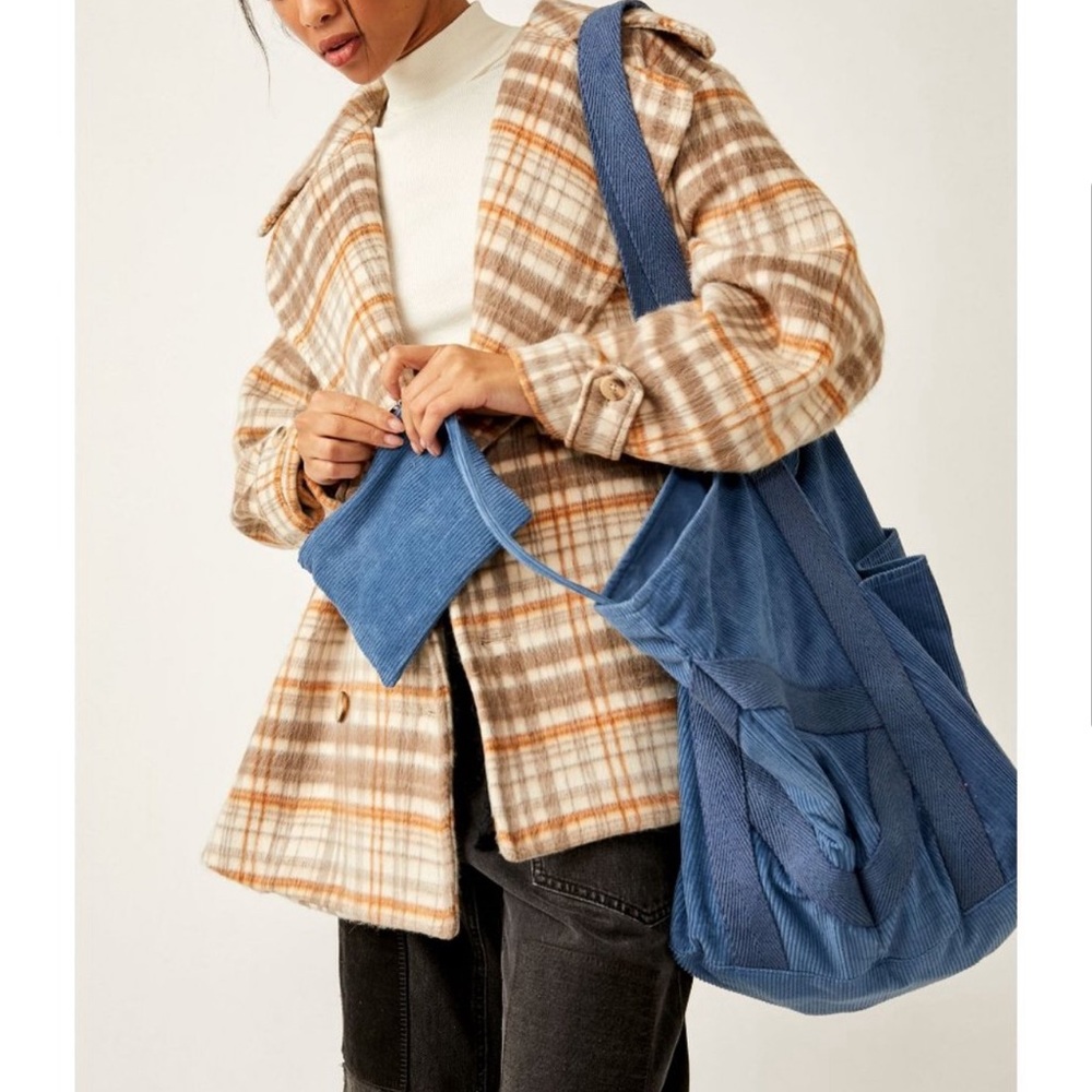 FREE PEOPLE Mega Cord Tote / Denim Blues NWT - Picture 3 of 4